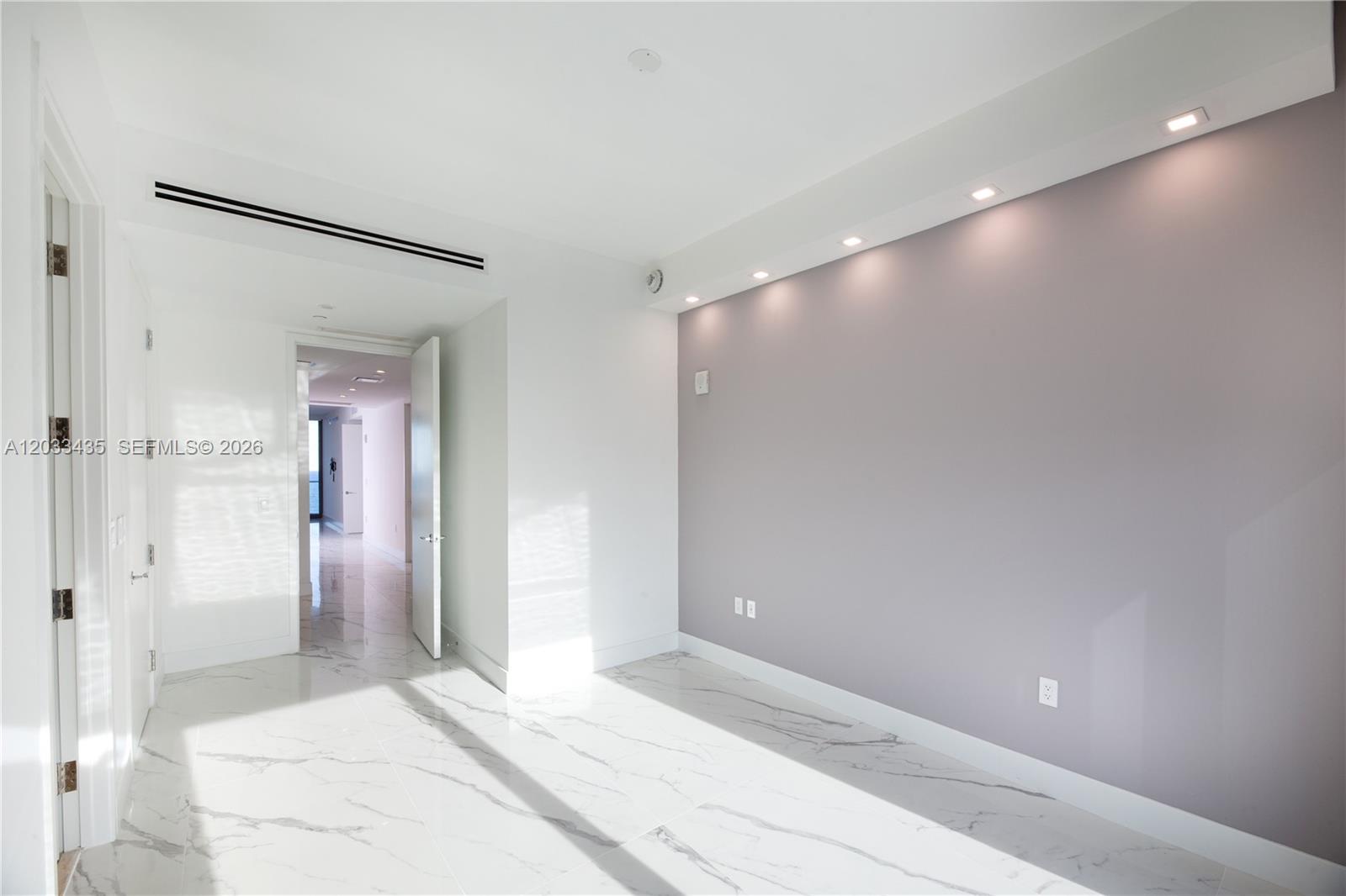 15701 Collins Ave #1403, Sunny Isles Beach FL 33160