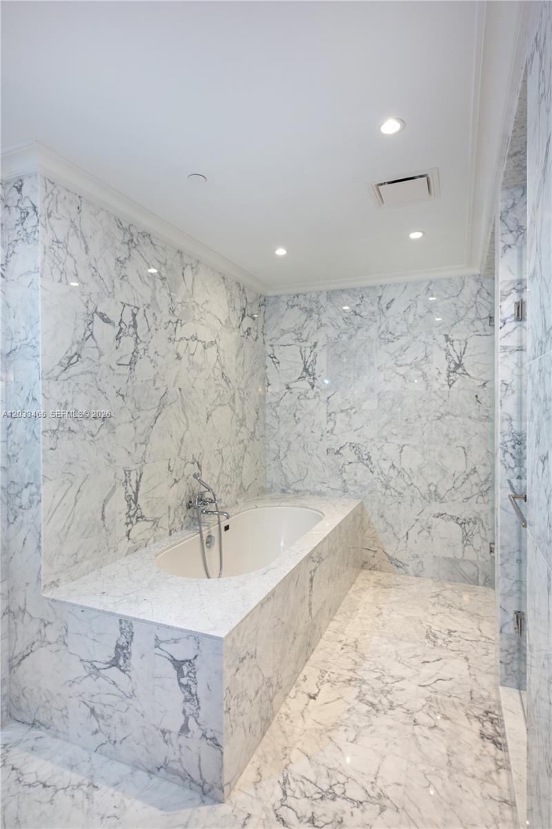 15701 E COLLINS #1403, Sunny Isles Beach FL 33160