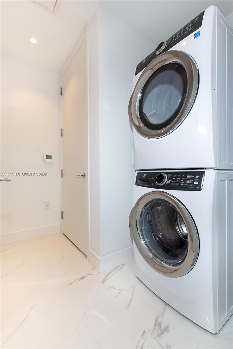 15701 E COLLINS #1403, Sunny Isles Beach FL 33160