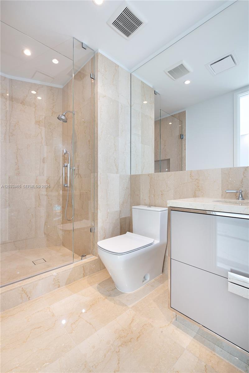 15701 E COLLINS #1403, Sunny Isles Beach FL 33160