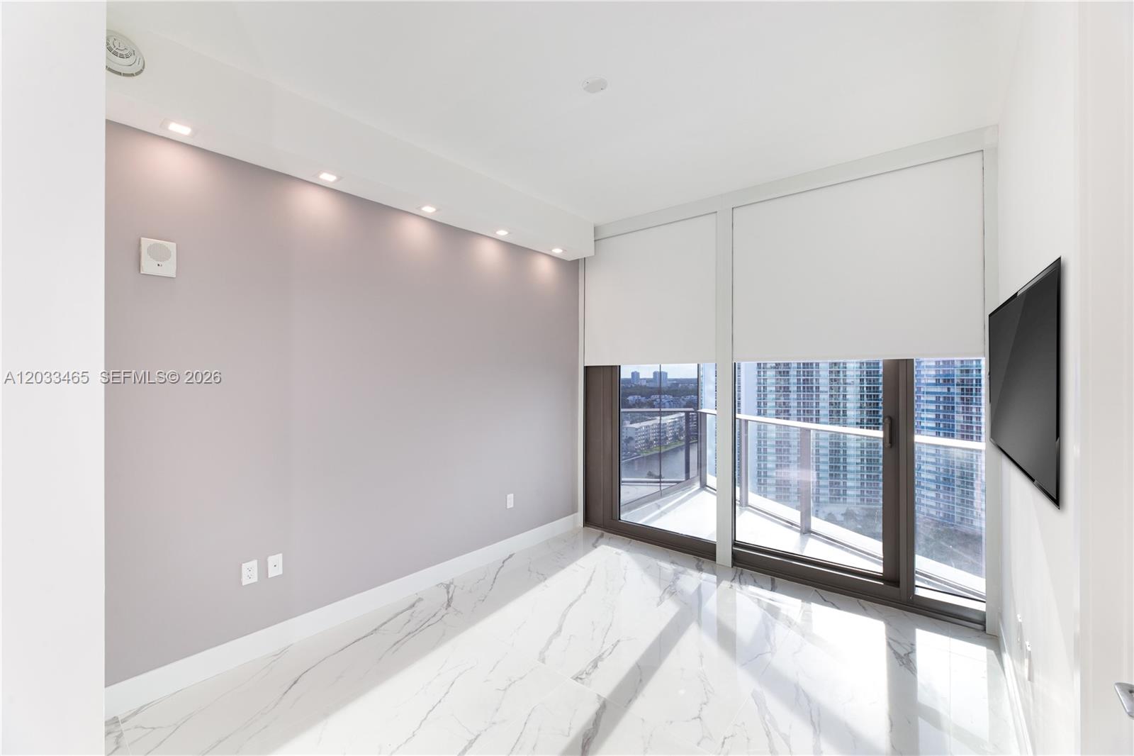 15701 E COLLINS #1403, Sunny Isles Beach FL 33160