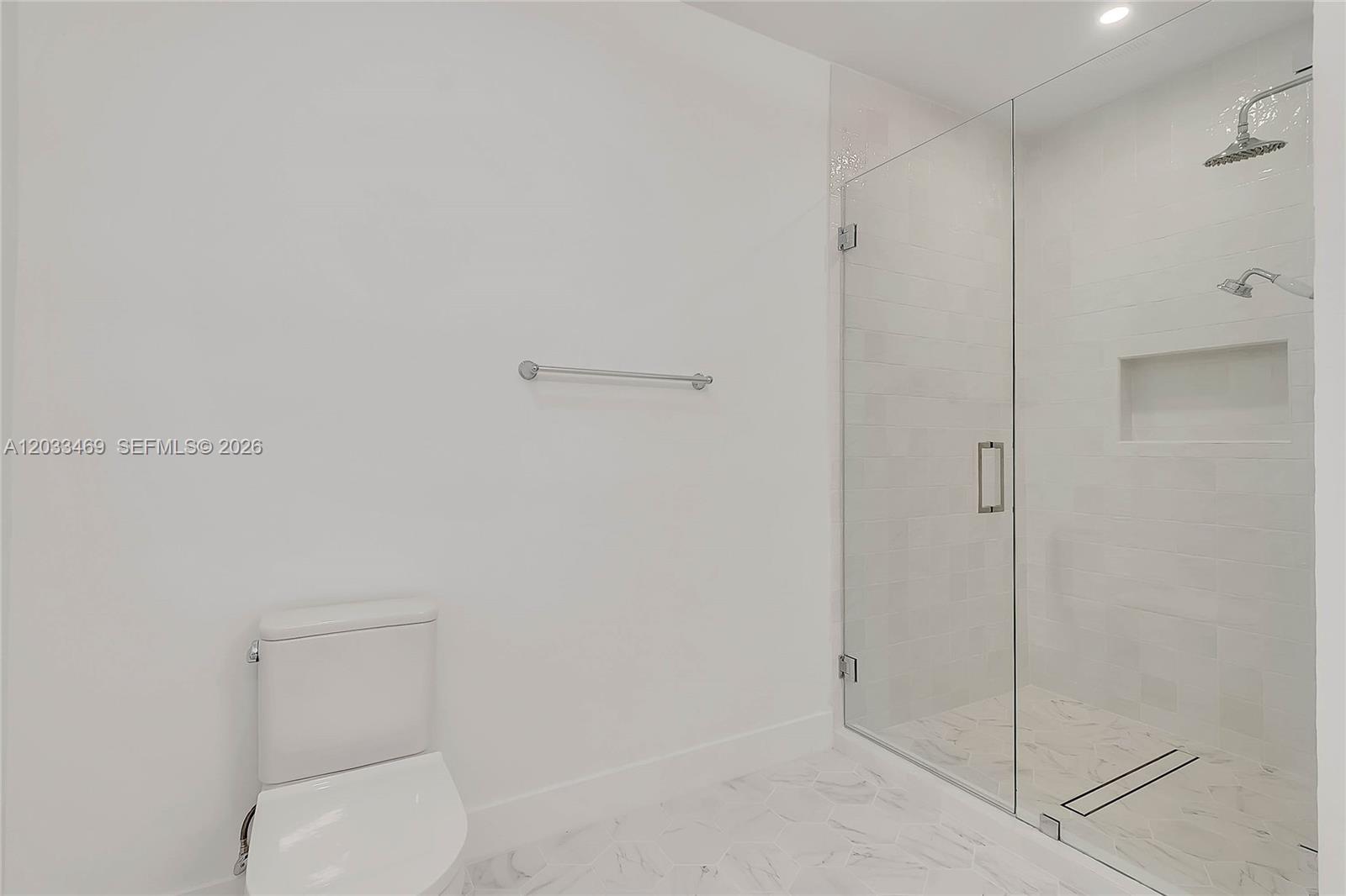 3384 Day Ave #3384, Miami FL 33133