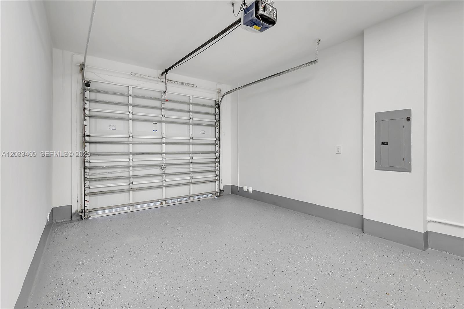 3384 Day Ave #3384, Miami FL 33133