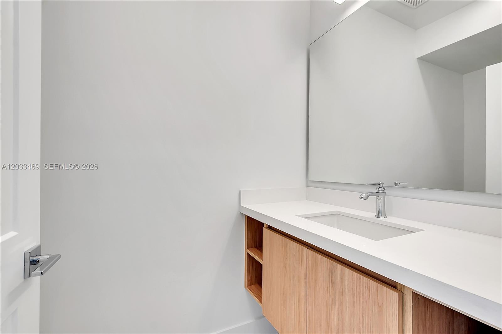 3384 Day Ave #3384, Miami FL 33133