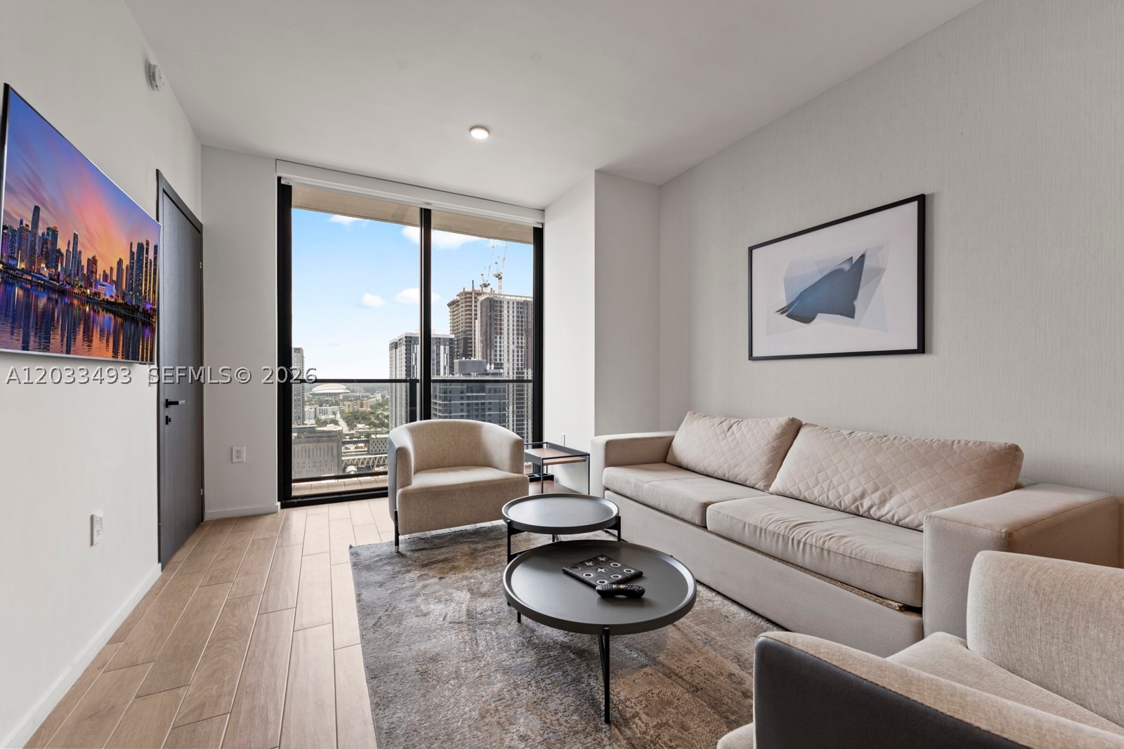 398 NE 5th St #3318, Miami FL 33132