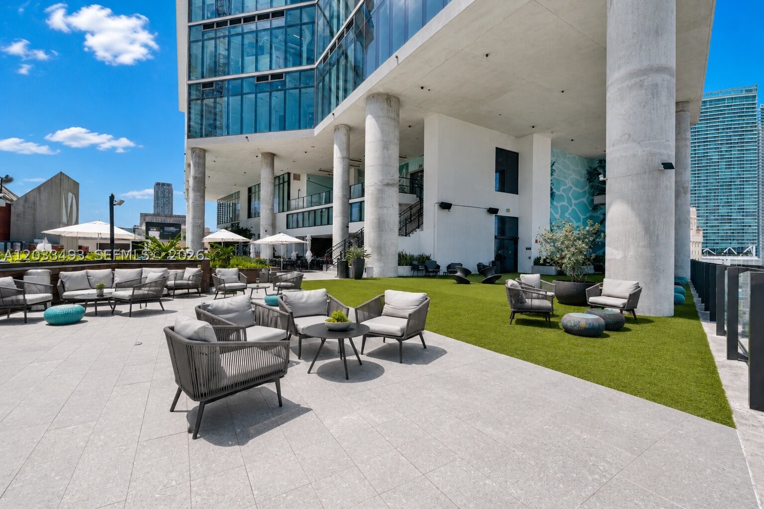 398 NE 5th St #3318, Miami FL 33132