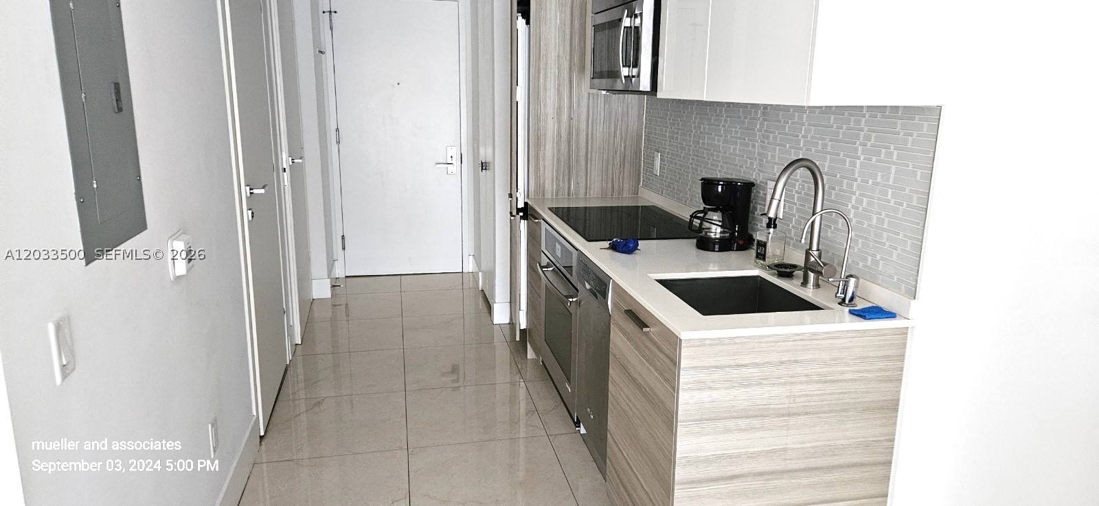 1300 Brickell Bay Dr #2112, Miami FL 33131