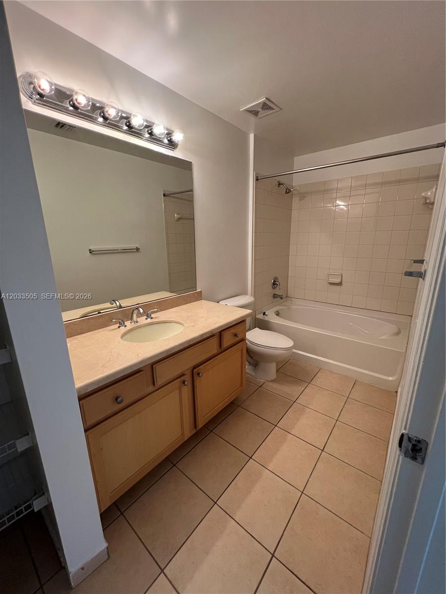 6001 SW 70th St #425, South Miami FL 33143