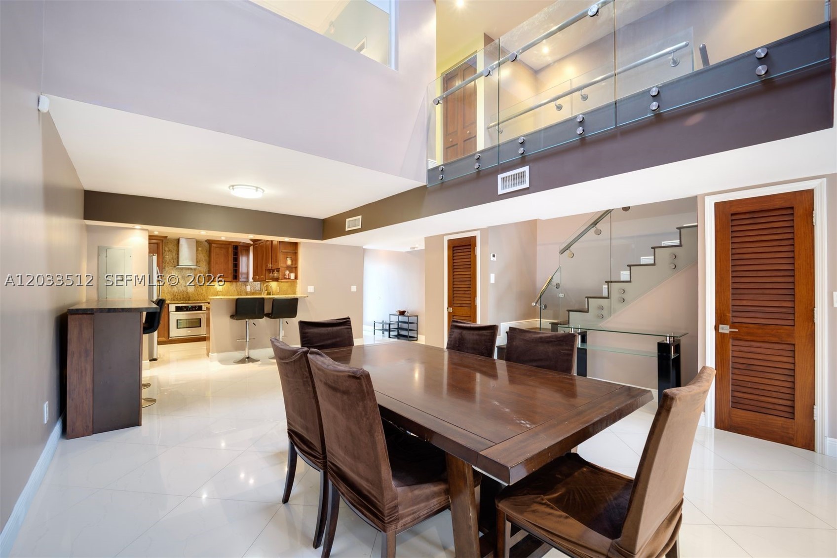 317 Poinciana Dr #807, Sunny Isles Beach FL 33160