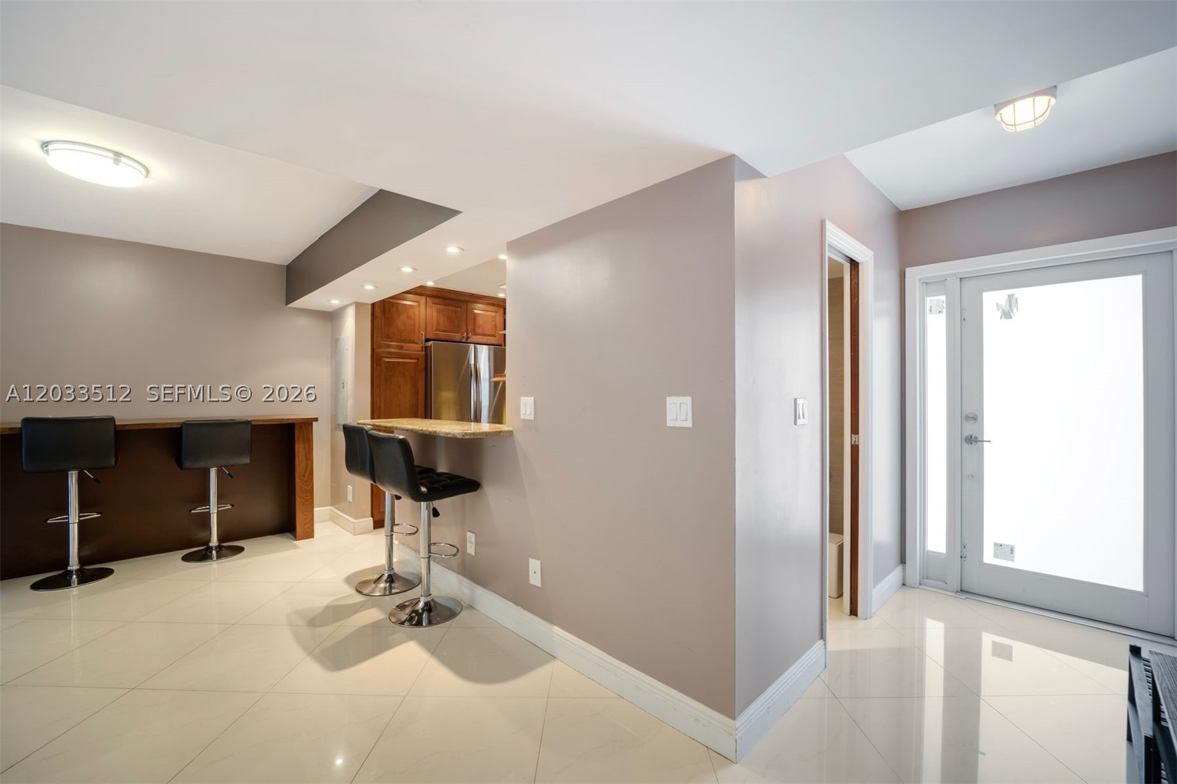 317 Poinciana Dr #807, Sunny Isles Beach FL 33160