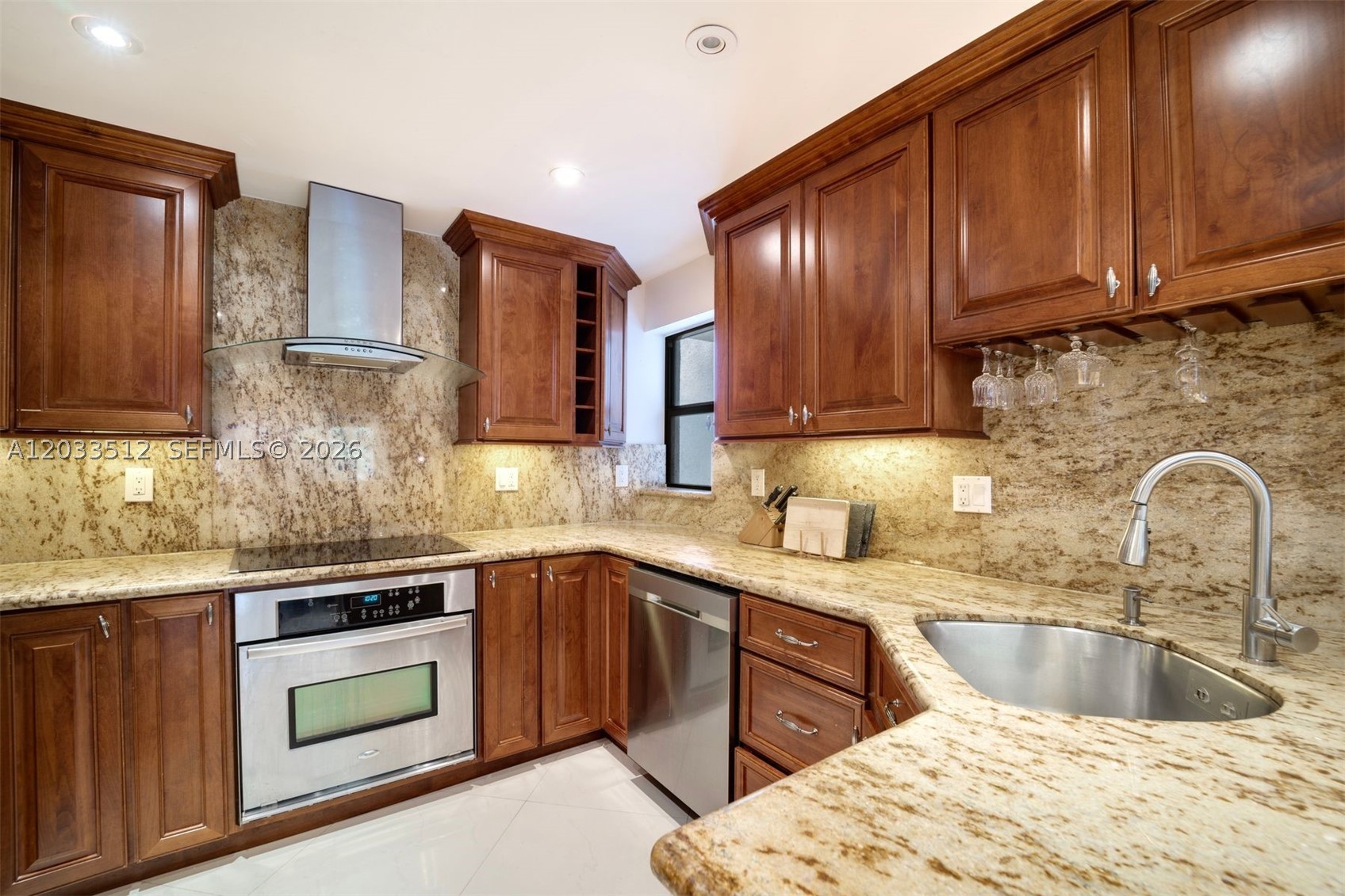 317 Poinciana Dr #807, Sunny Isles Beach FL 33160