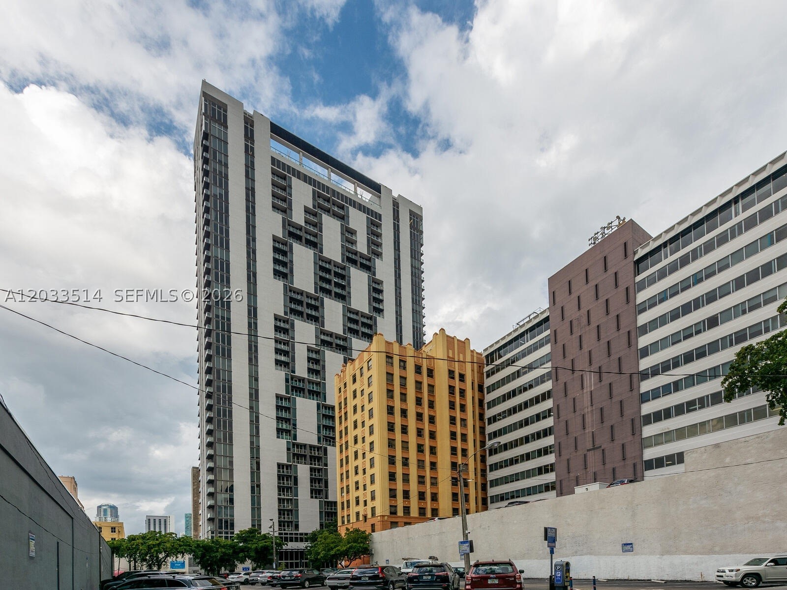 151 SE 1st St #807, Miami FL 33131