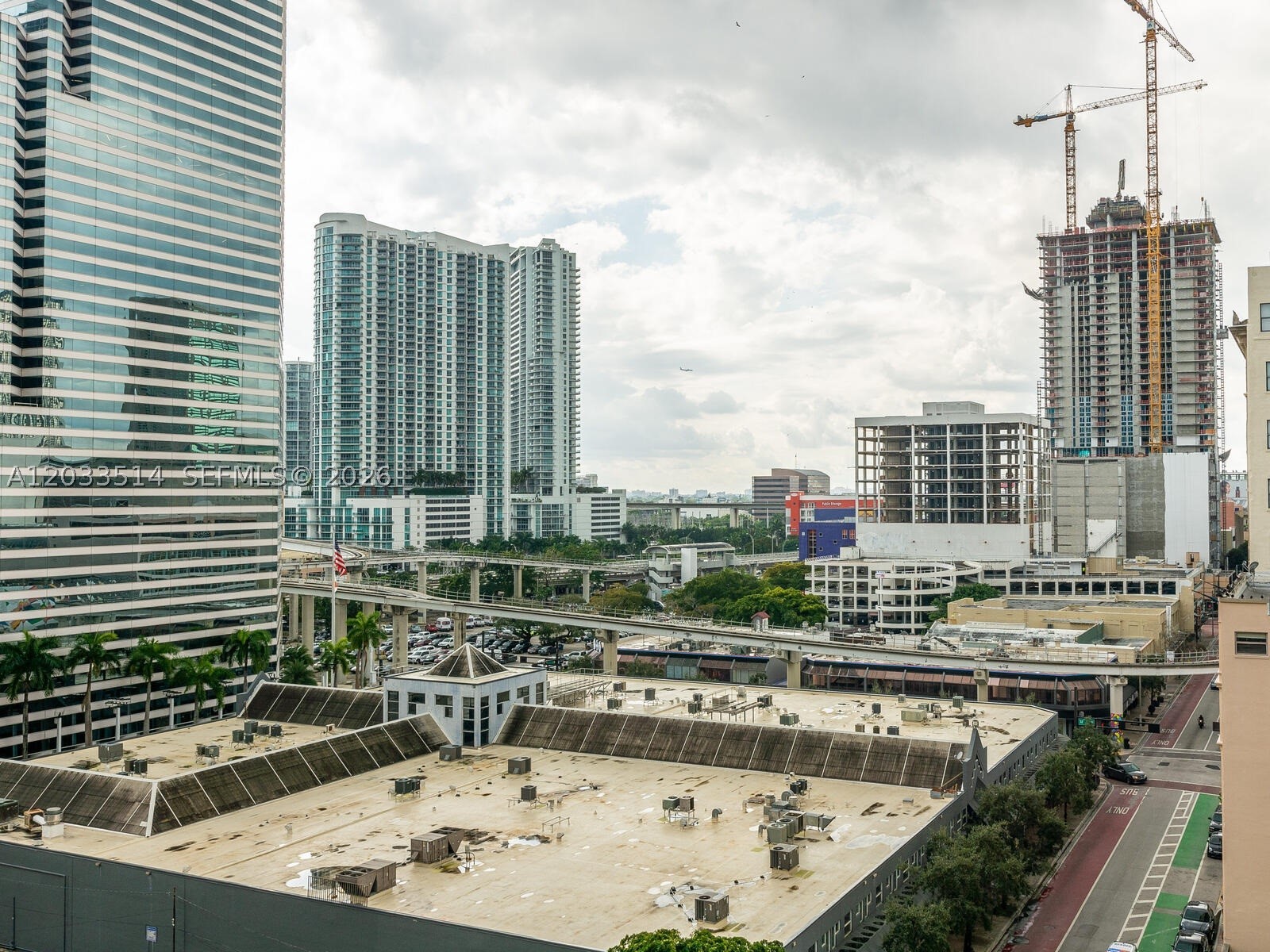 151 SE 1st St #807, Miami FL 33131
