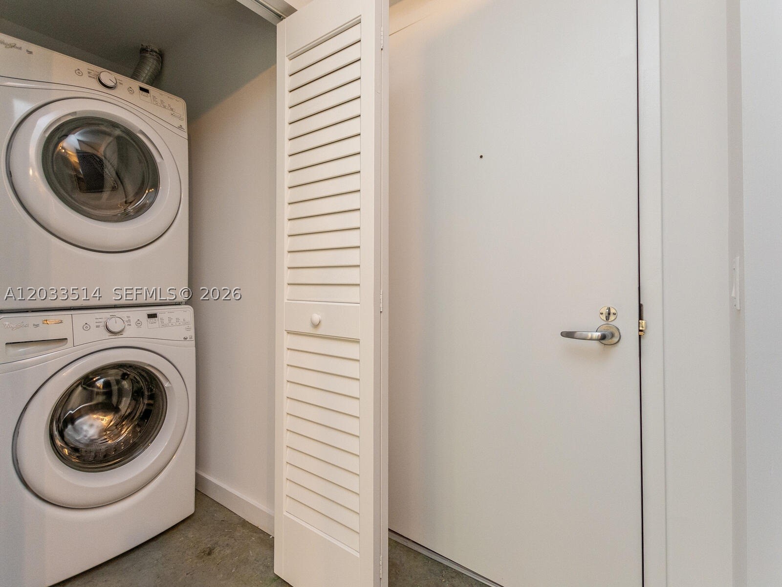 151 SE 1st St #807, Miami FL 33131