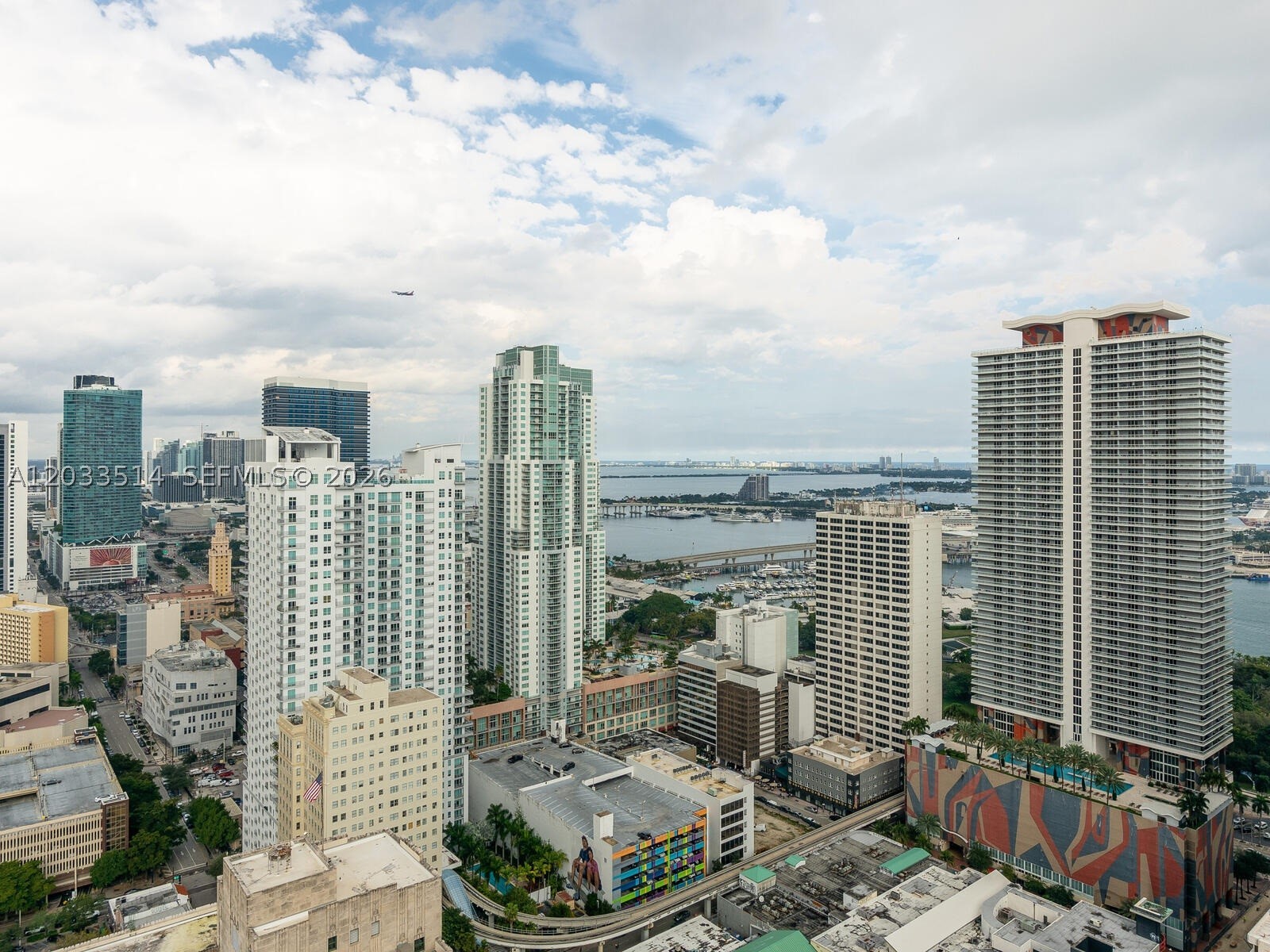 151 SE 1st St #807, Miami FL 33131