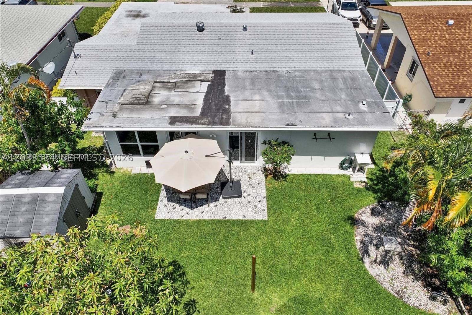 814 NE 4th St, Hallandale Beach FL 33009