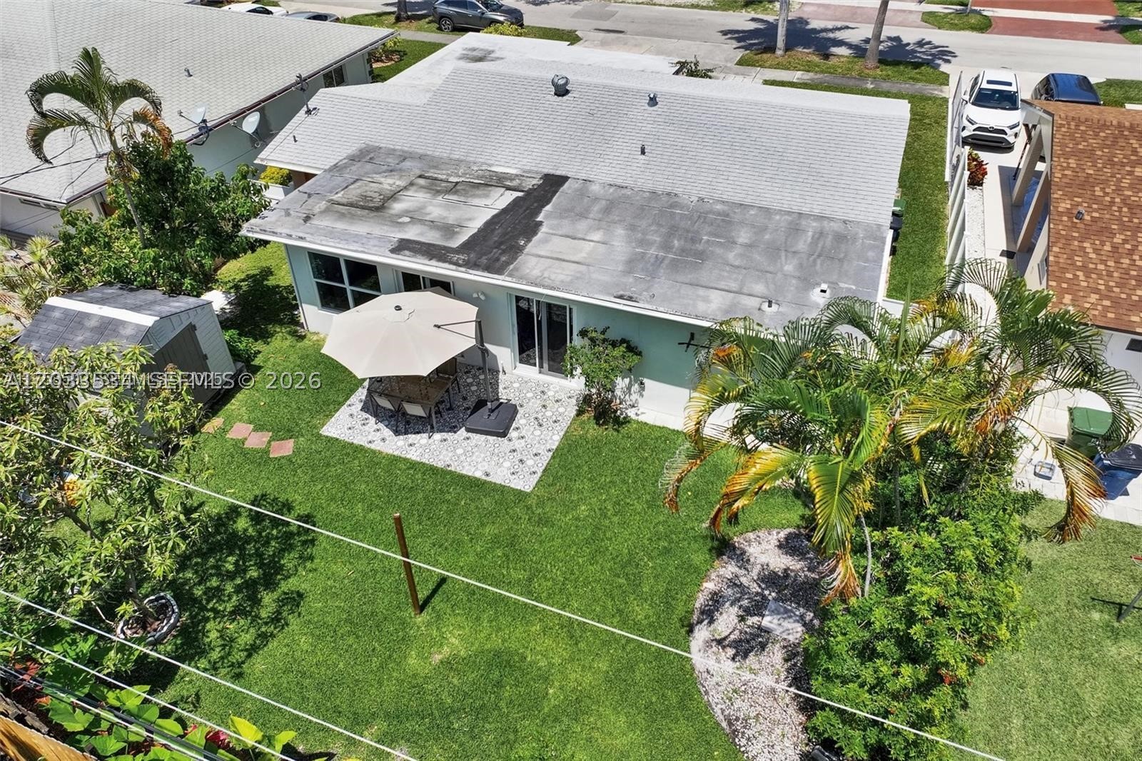 814 NE 4th St, Hallandale Beach FL 33009