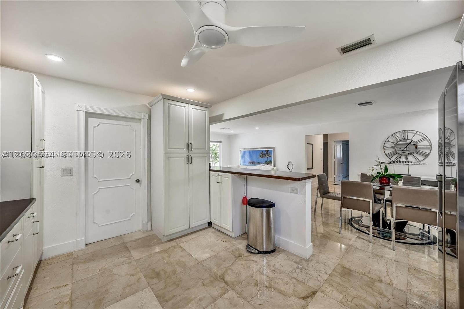814 NE 4th St, Hallandale Beach FL 33009