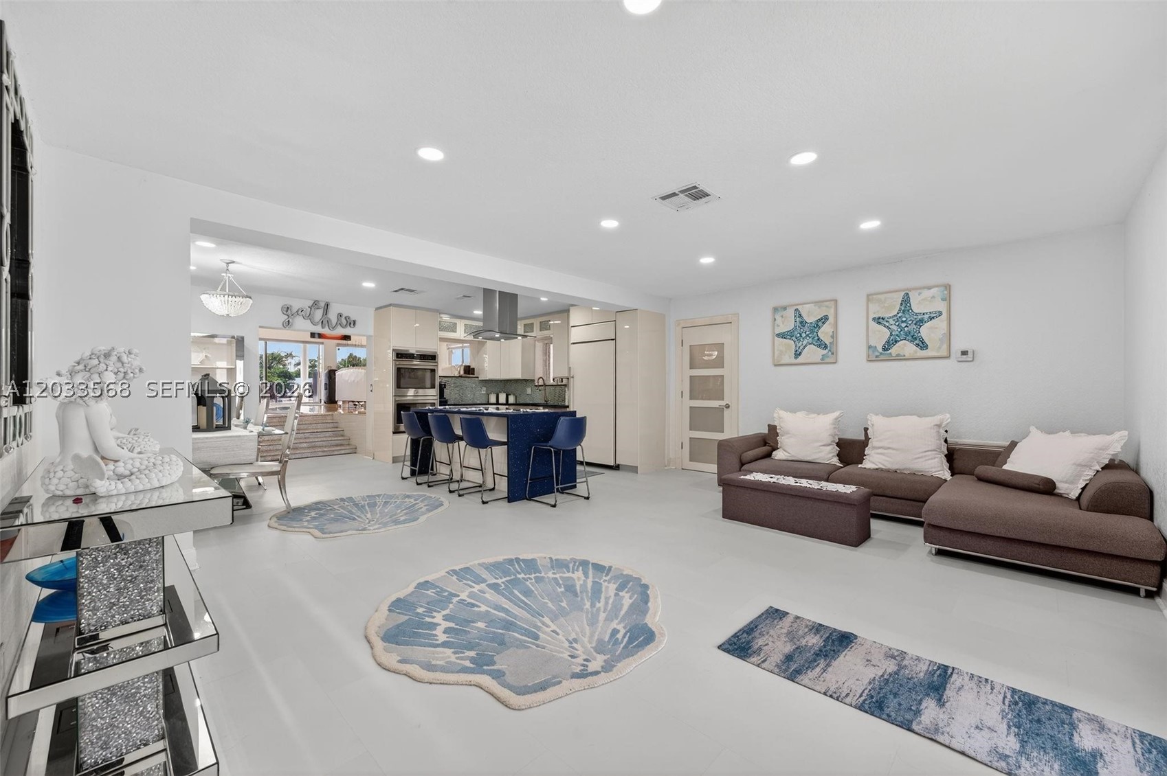 317 S Riverside Dr, Pompano Beach FL 33062