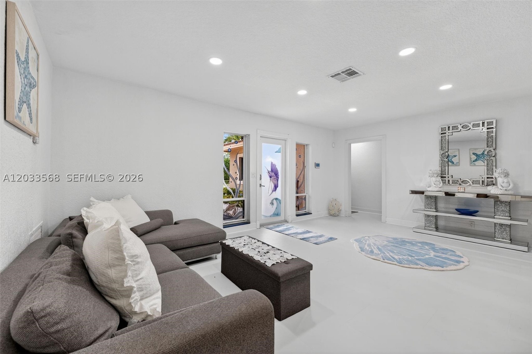 317 S Riverside Dr, Pompano Beach FL 33062