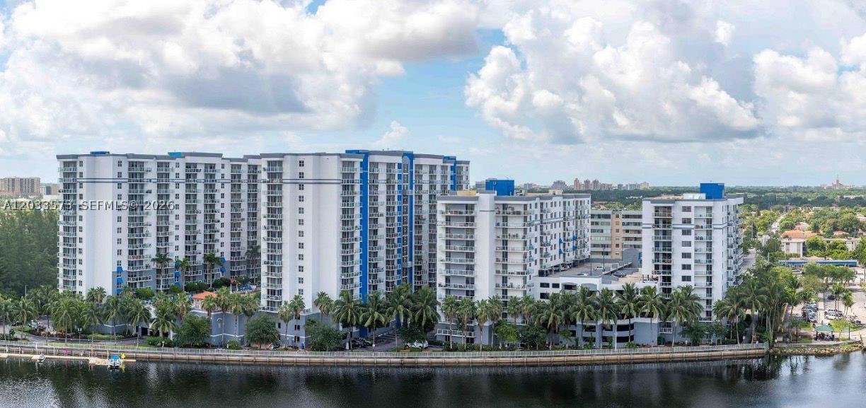 5091 NW 7th St #906, Miami FL 33126