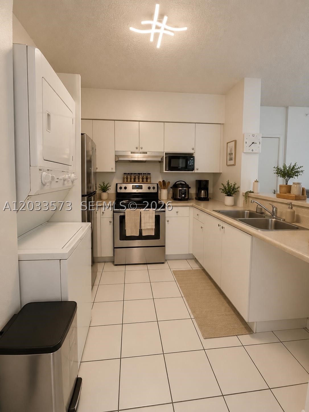 5091 NW 7th St #906, Miami FL 33126