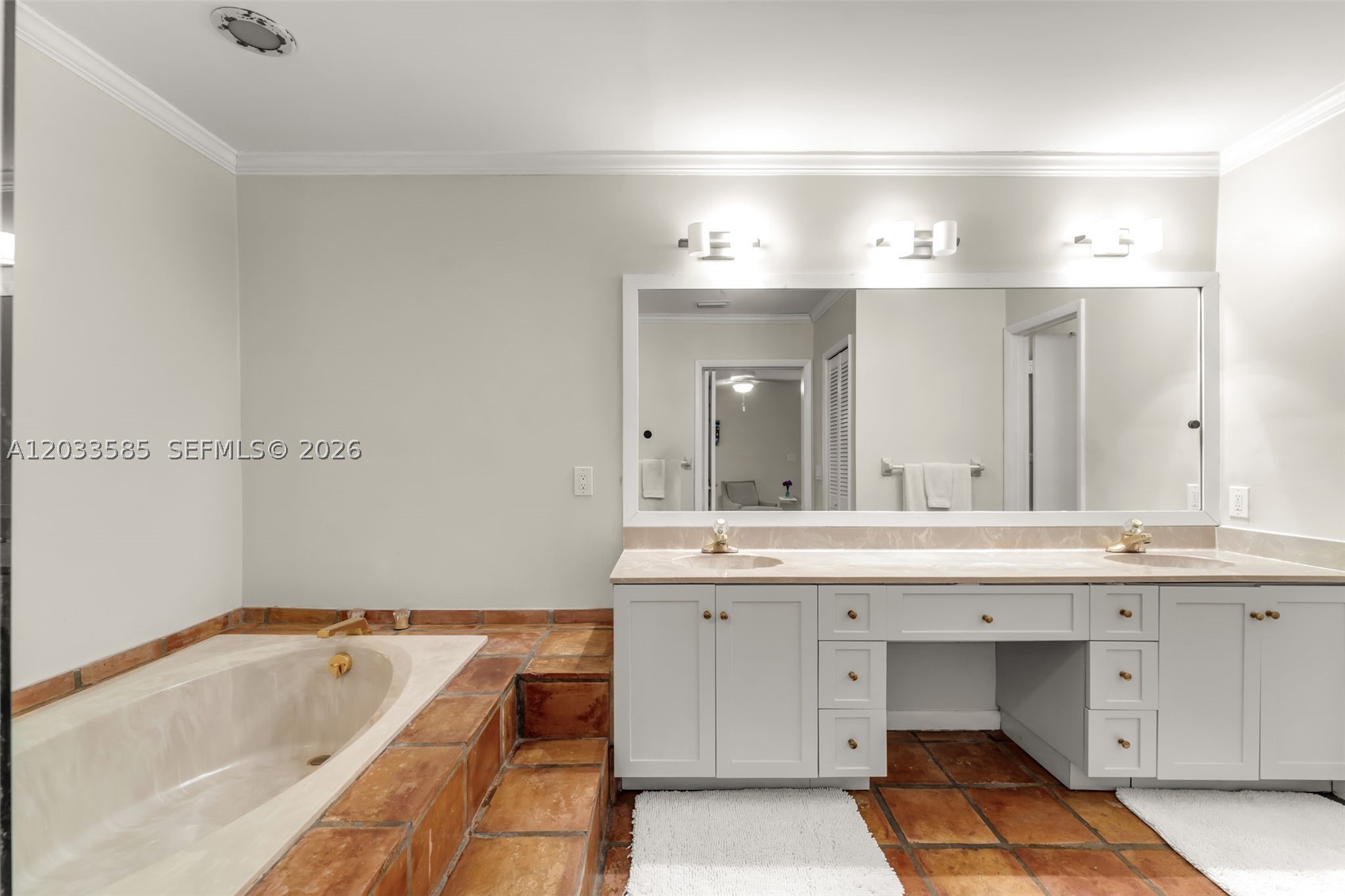 7603 SW 91st Ave, Miami FL 33173