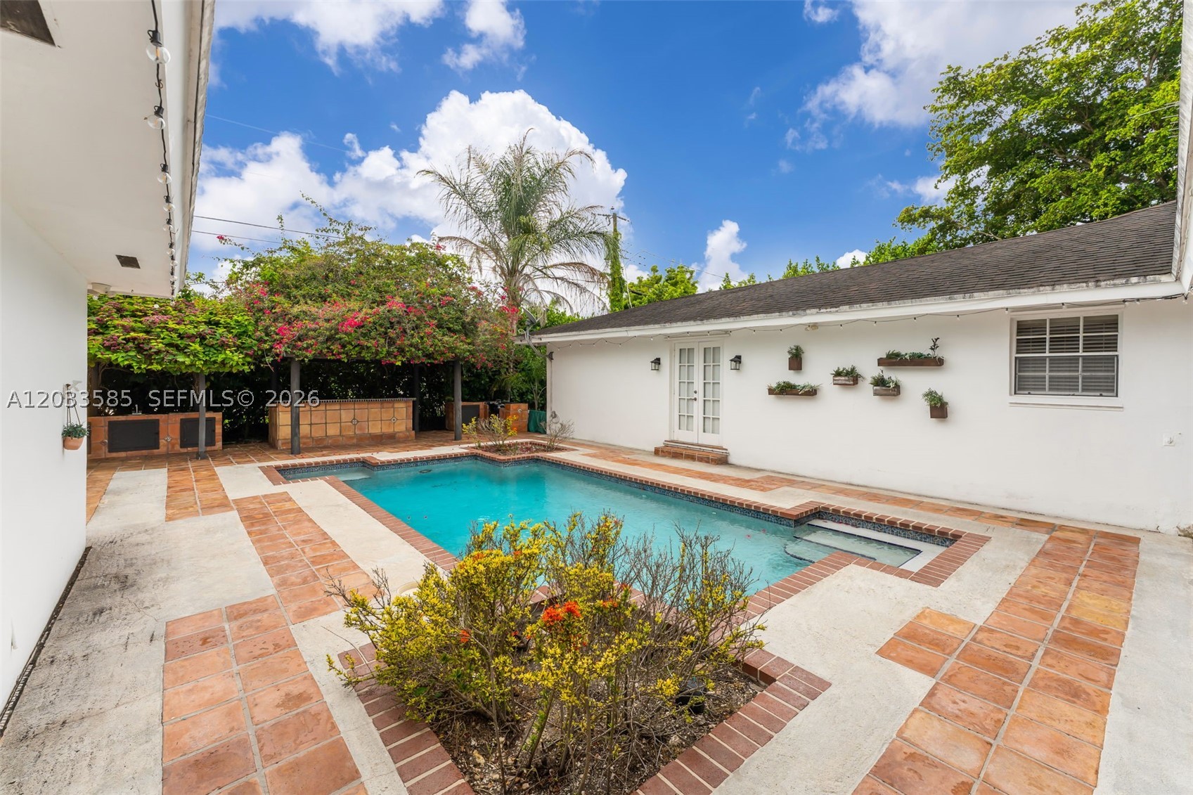 7603 SW 91st Ave, Miami FL 33173