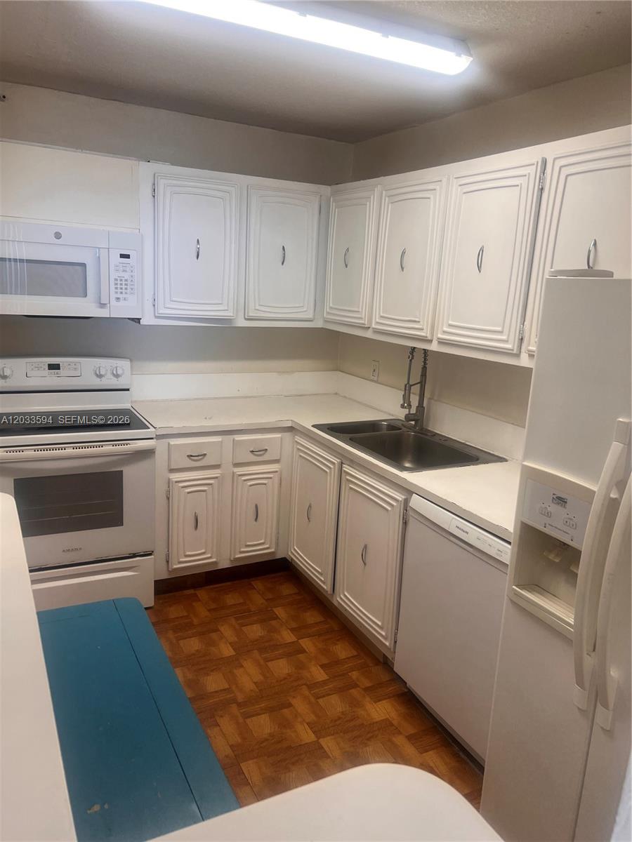 200 SE 15th Rd #16E, Miami FL 33129