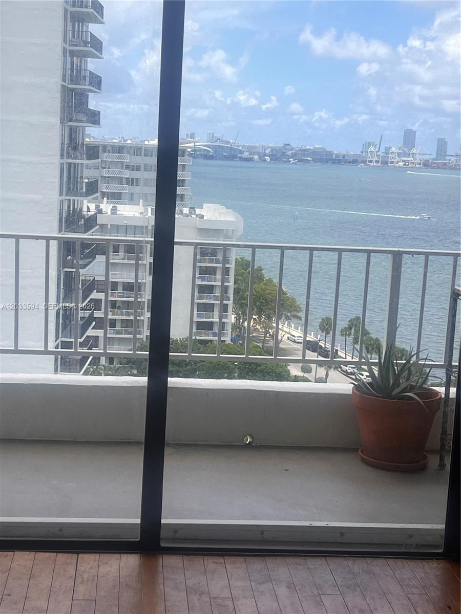 200 SE 15th Rd #16E, Miami FL 33129