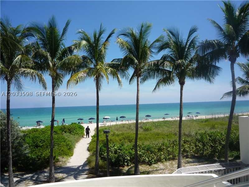 5161 Collins Ave #1702, Miami Beach FL 33140