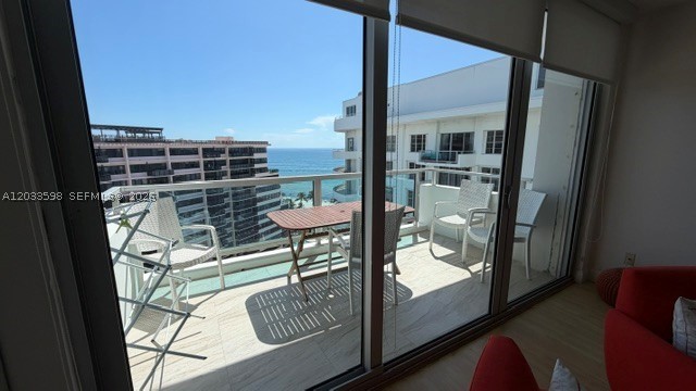5161 Collins Ave #1702, Miami Beach FL 33140
