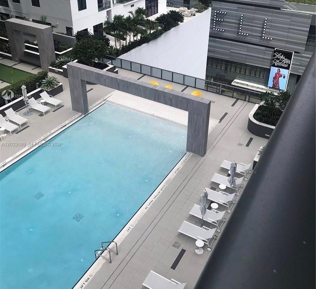 45 SW 9th St #1407, Miami FL 33130