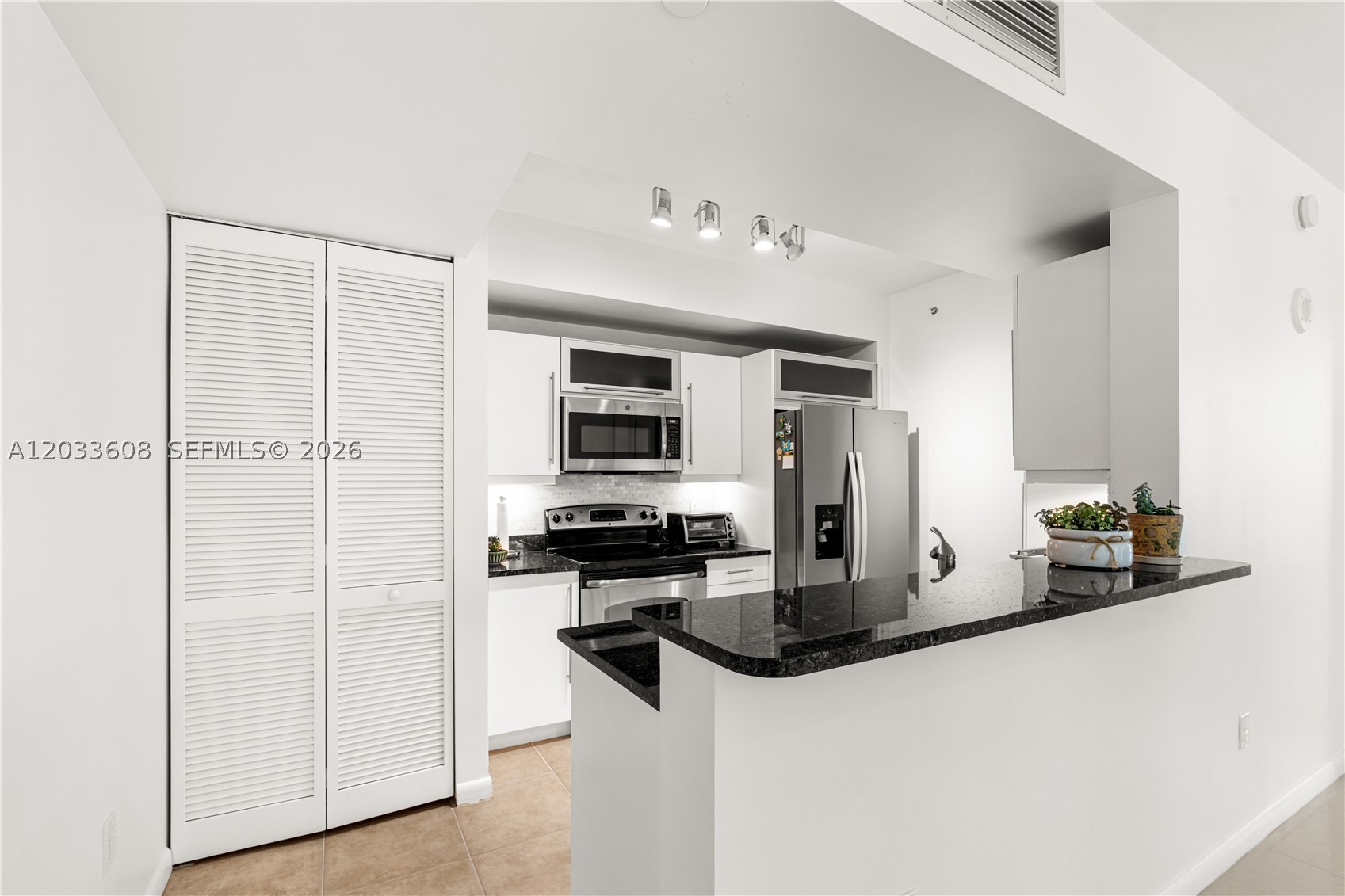 7350 SW 89th St #1610S, Miami FL 33156