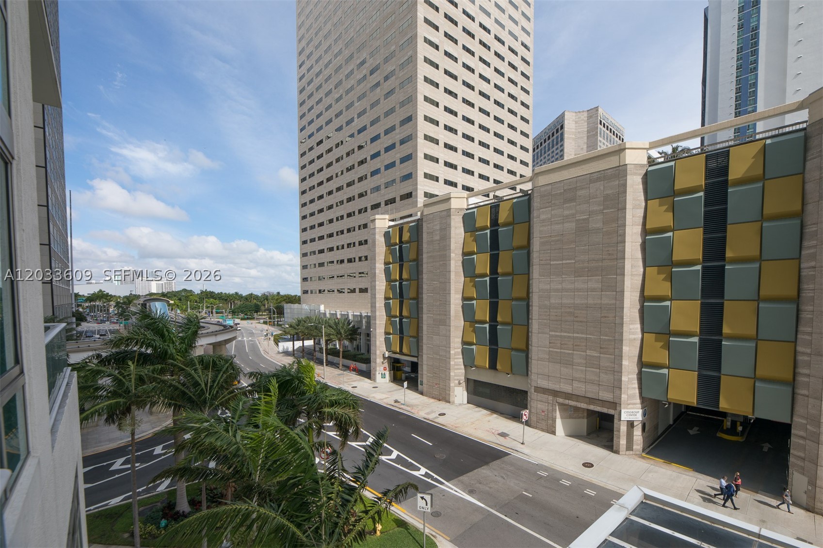 300 S Biscayne Blvd #L-428, Miami FL 33131