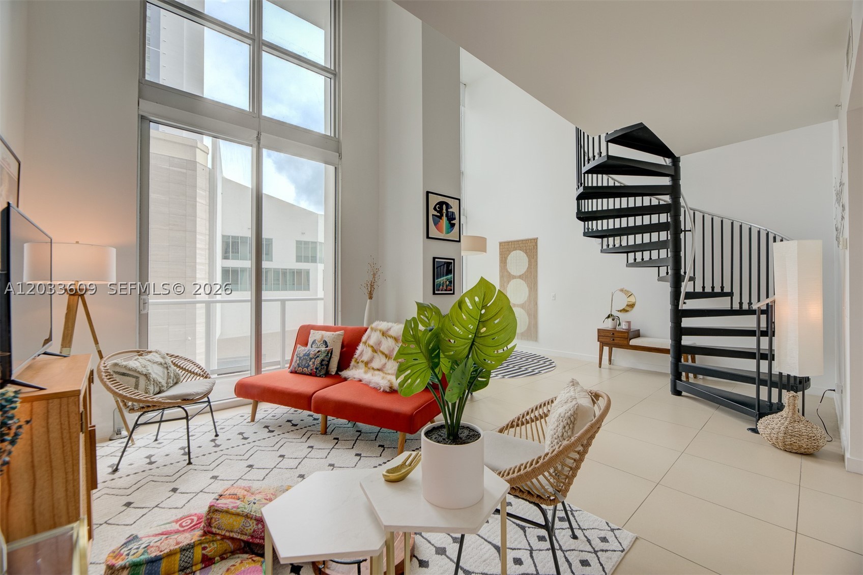 300 S Biscayne Blvd #L-428, Miami FL 33131