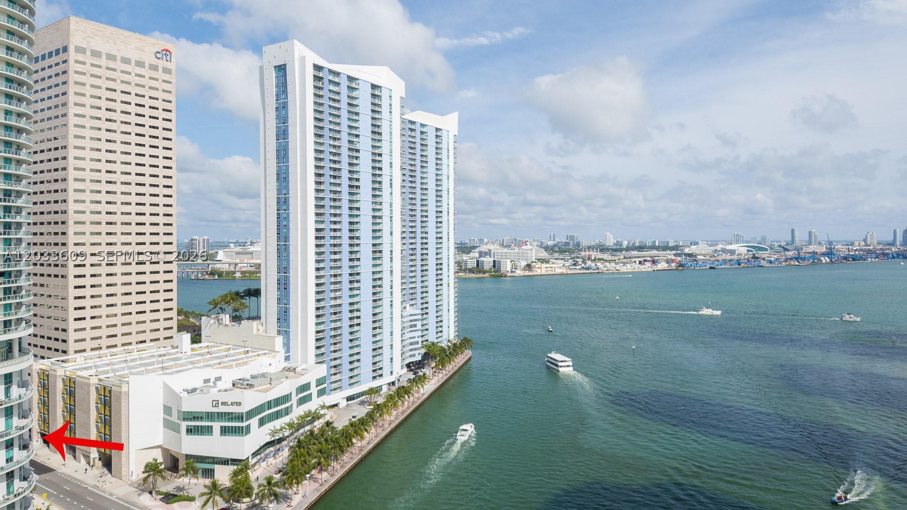 300 S Biscayne Blvd #L-428, Miami FL 33131