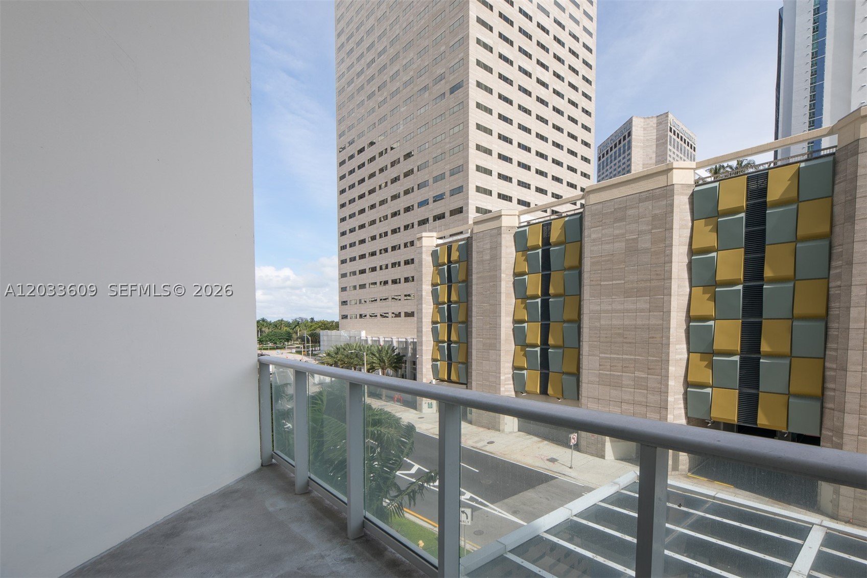 300 S Biscayne Blvd #L-428, Miami FL 33131