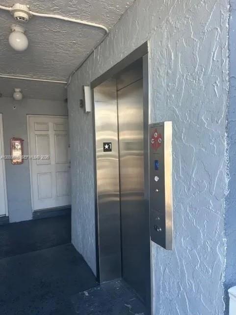 9351 Fontainebleau #B409, Miami FL 33172