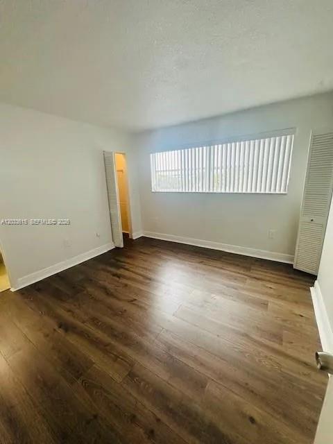 9351 Fontainebleau #B409, Miami FL 33172