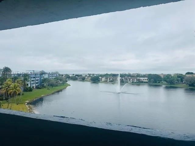 9351 Fontainebleau #B409, Miami FL 33172