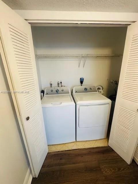 9351 Fontainebleau #B409, Miami FL 33172