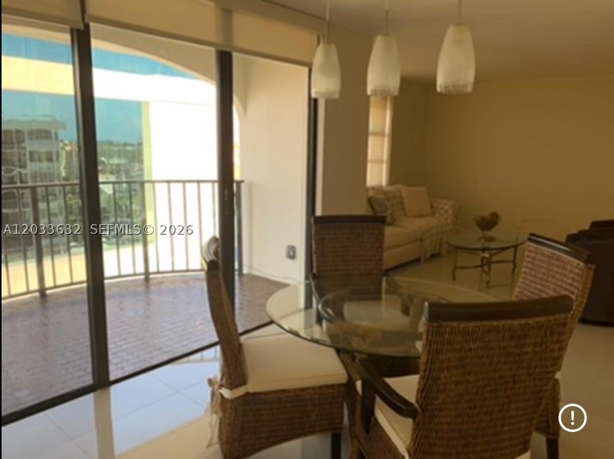 66 N Valencia Ave #PH2A, Coral Gables FL 33134