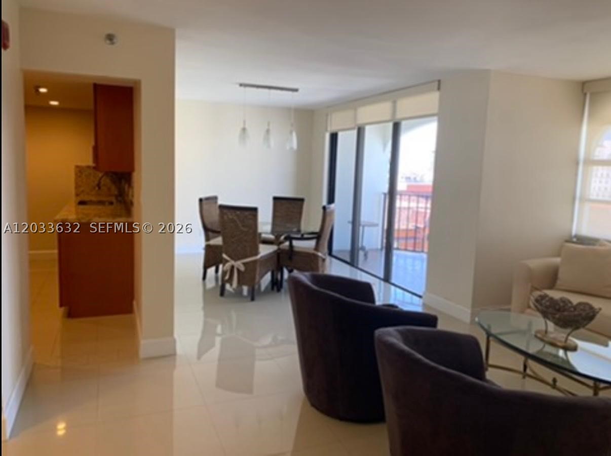 66 N Valencia Ave #PH2A, Coral Gables FL 33134