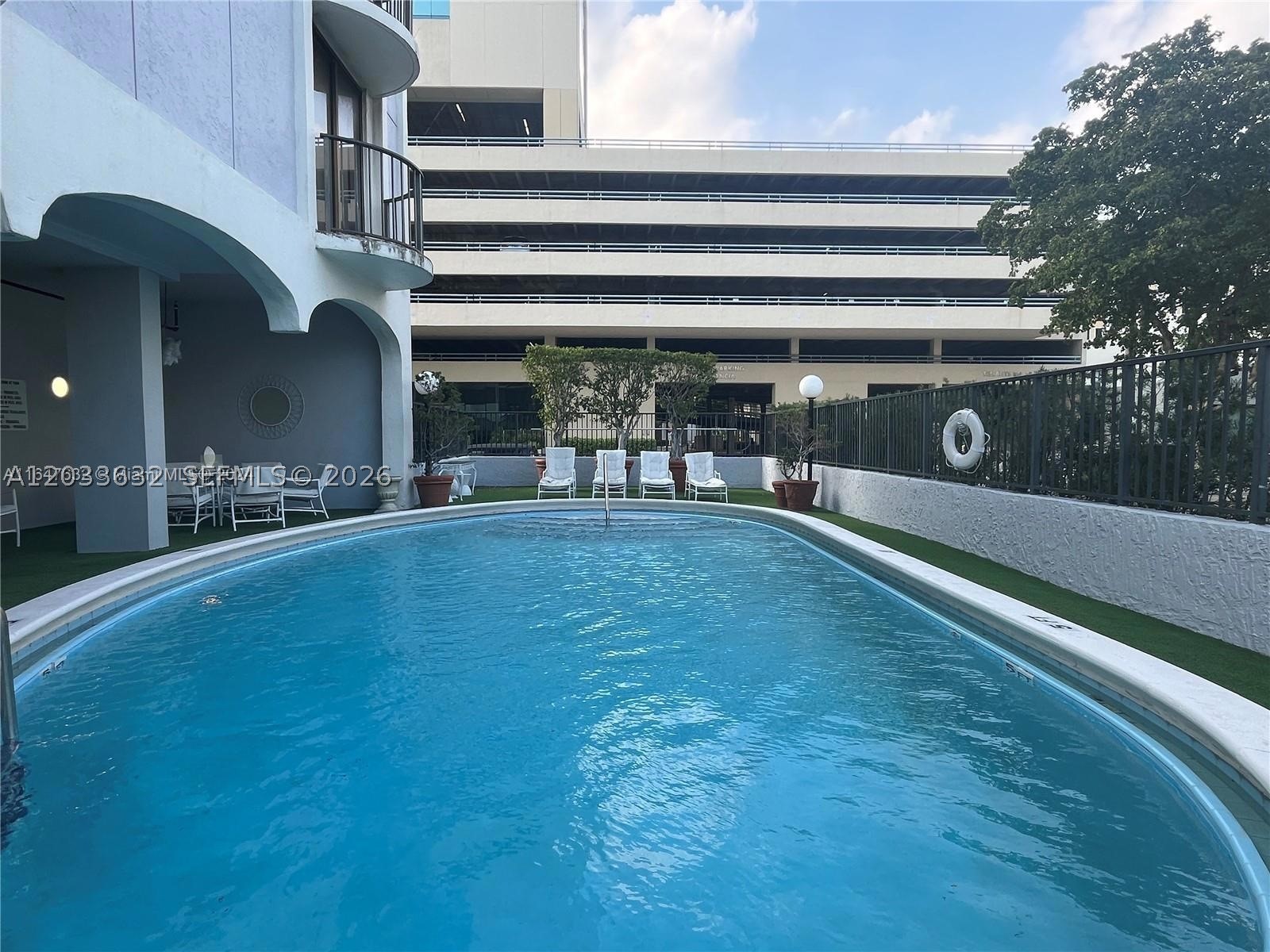 66 N Valencia Ave #PH2A, Coral Gables FL 33134