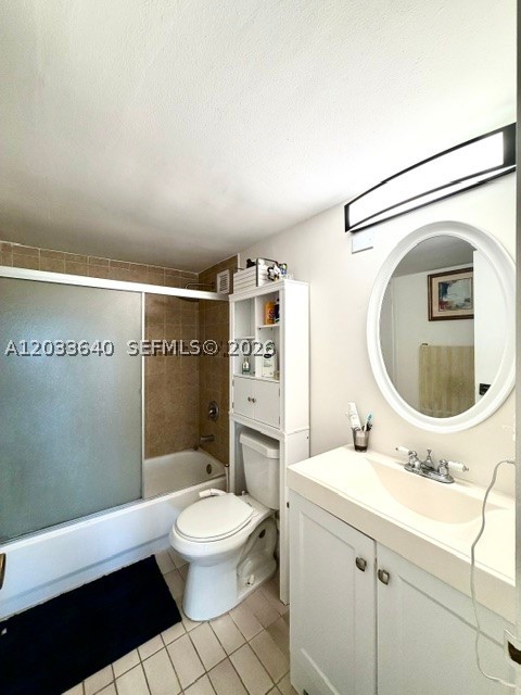 2450 NE 135th St #704, North Miami FL 33181