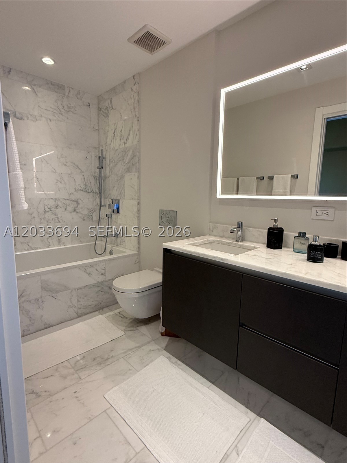 1451 Brickell Ave #2701, Miami FL 33131