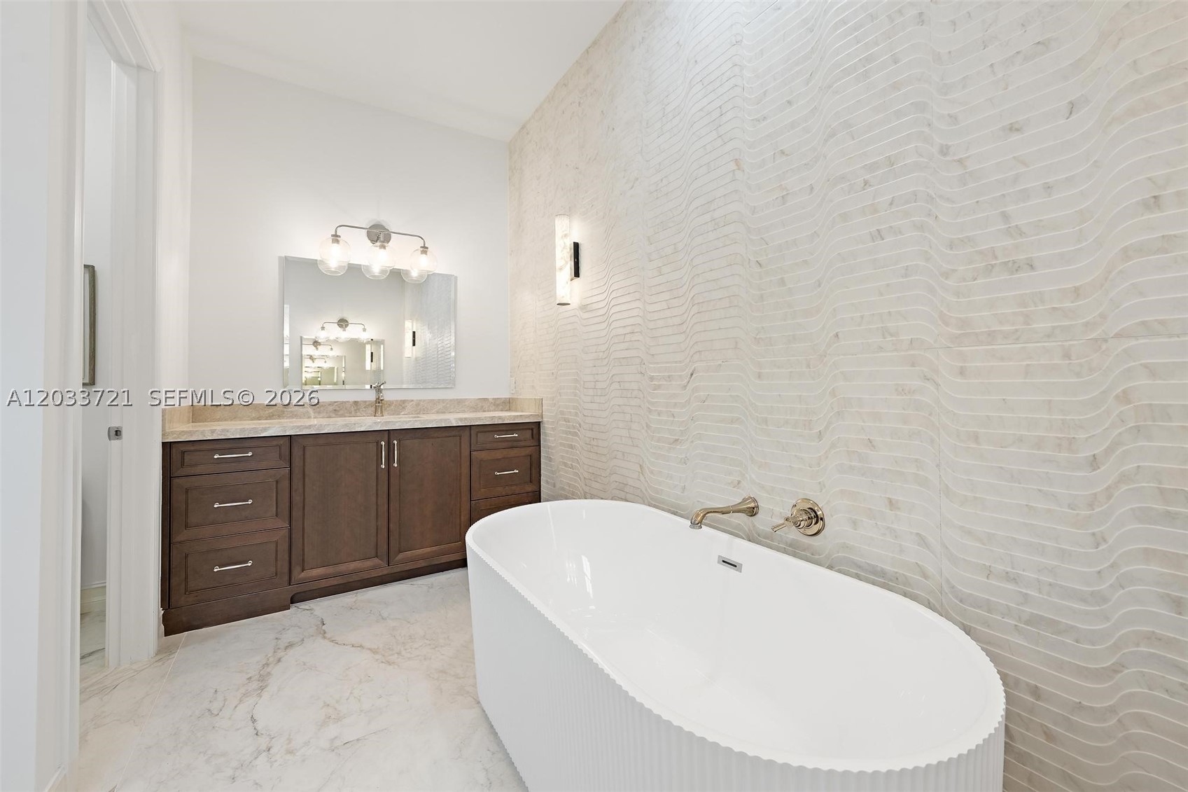 309 Cascade Ln, Palm Beach Shores FL 33404