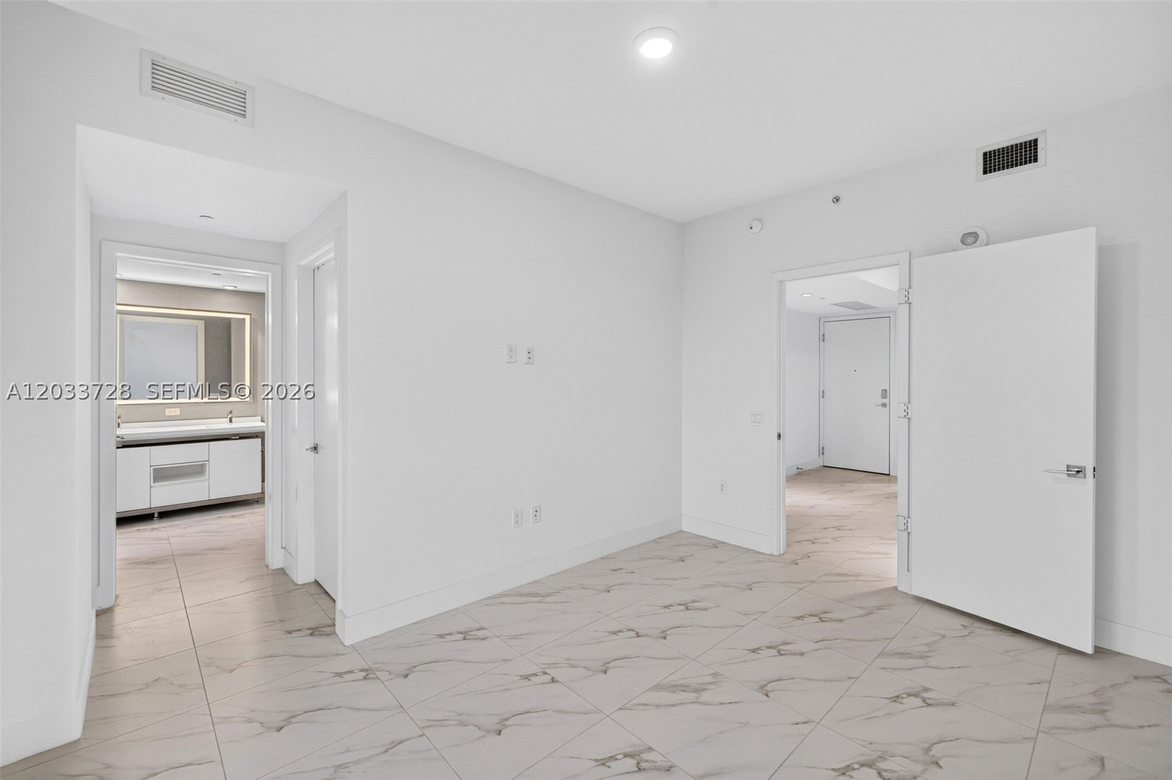 2000 Metropica Way #203, Sunrise FL 33323