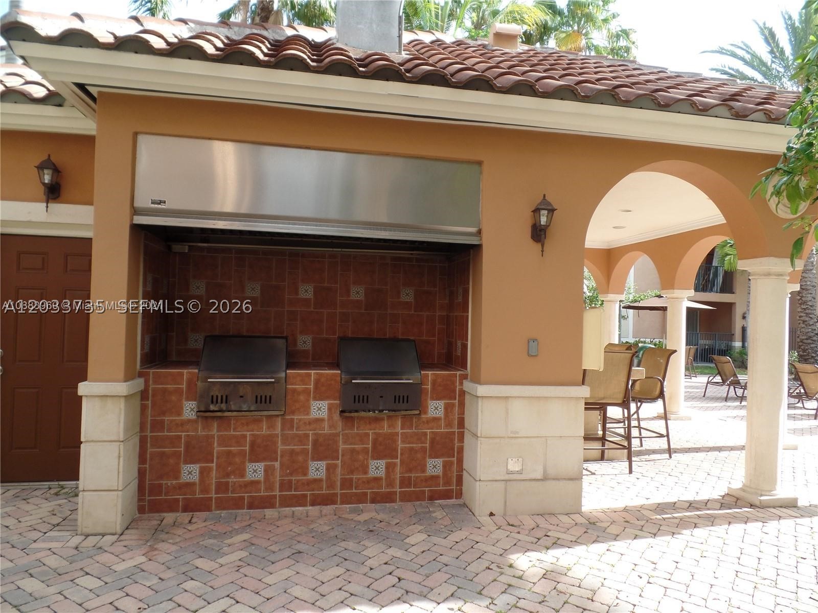 6801 SW 44th St #203, Miami FL 33155